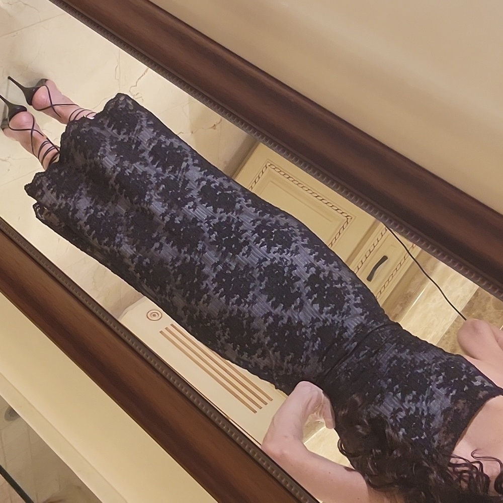 Hugo Buscati Elegant Black Lace Midi Dress, XS - Picture 14 of 16